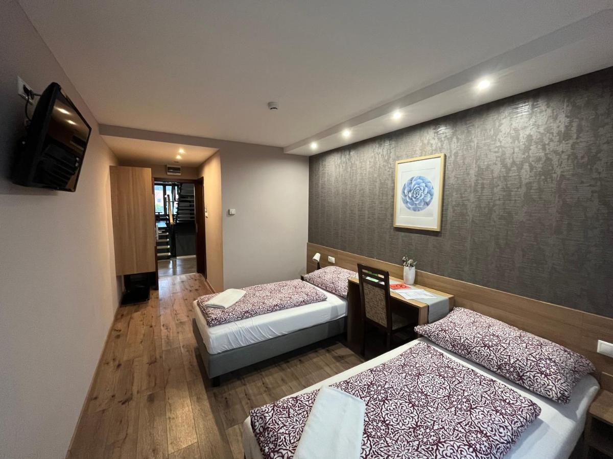 Central Panzio Erd Dış mekan fotoğraf