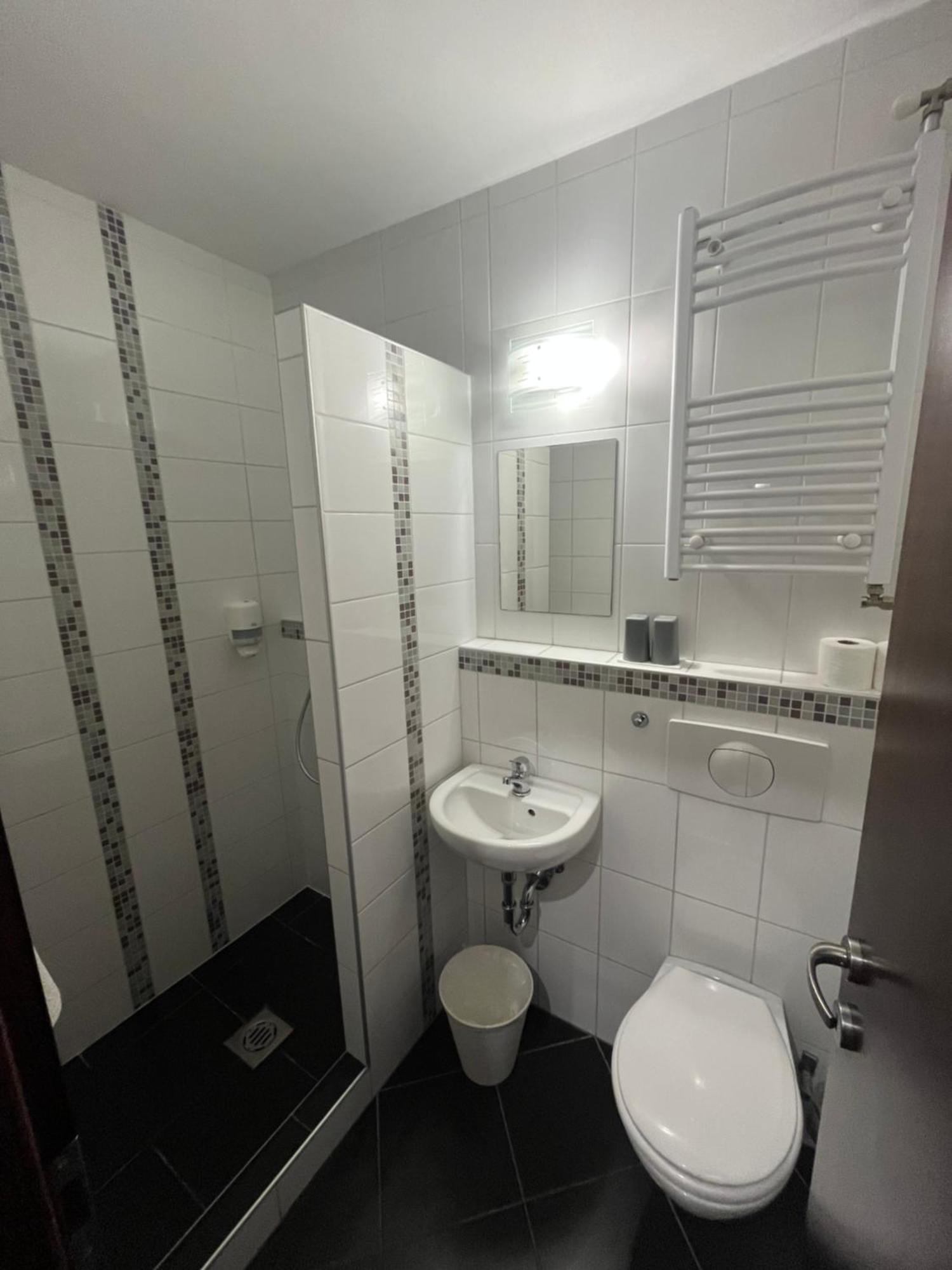 Central Panzio Erd Dış mekan fotoğraf