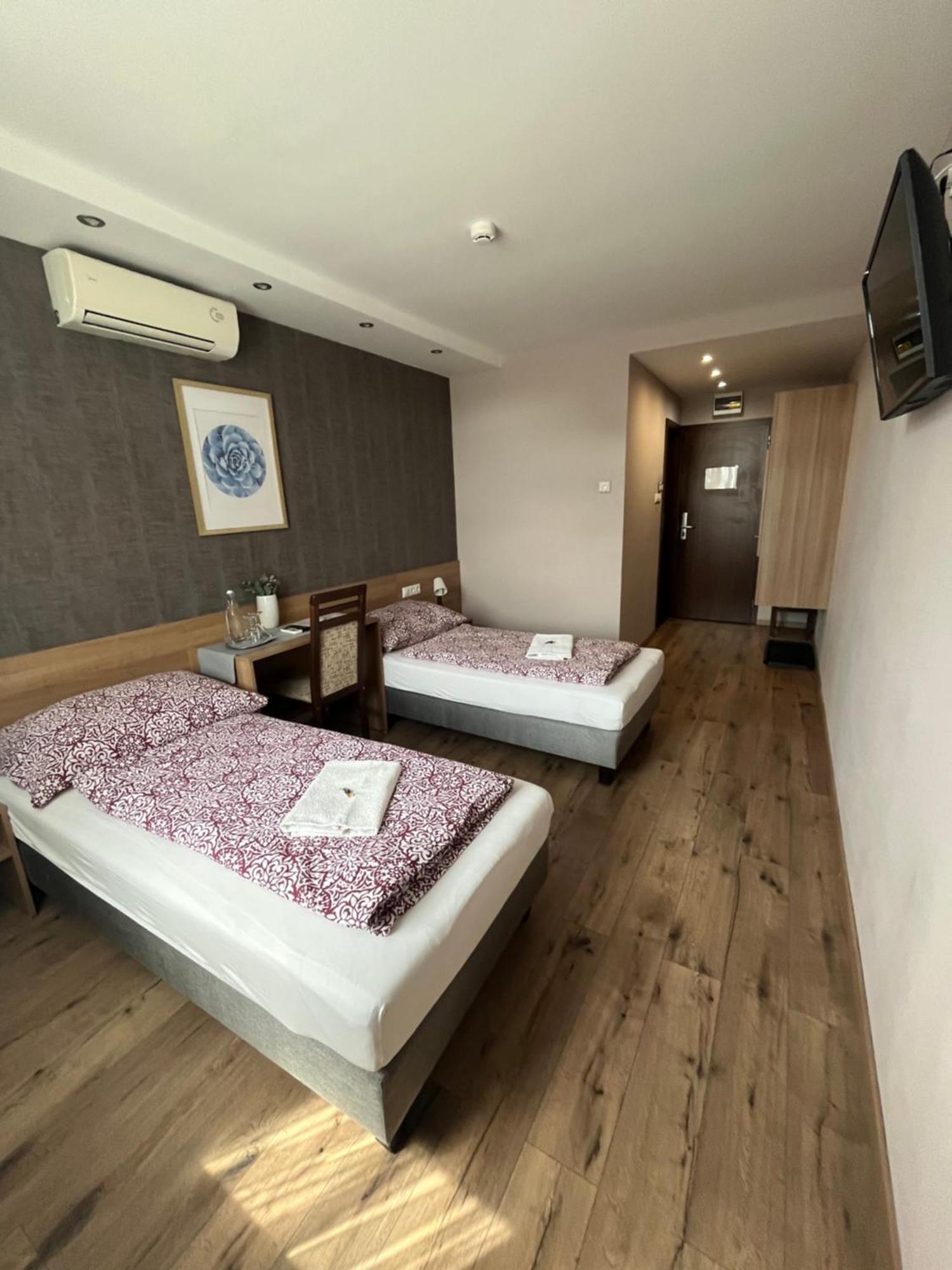 Central Panzio Erd Dış mekan fotoğraf