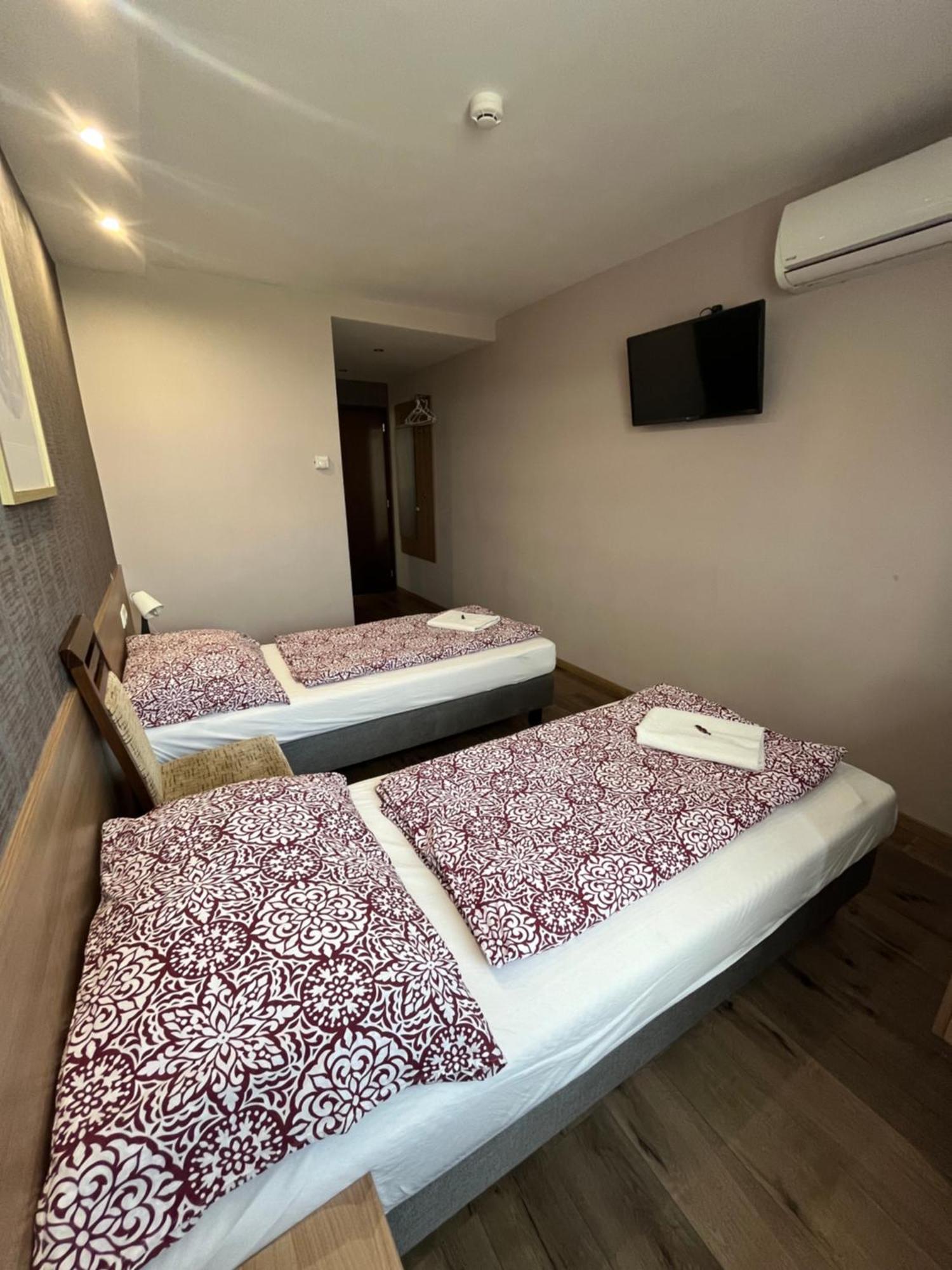 Central Panzio Erd Dış mekan fotoğraf