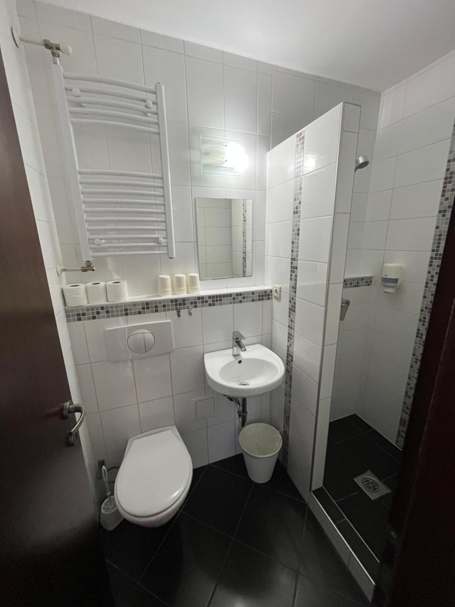 Central Panzio Erd Dış mekan fotoğraf